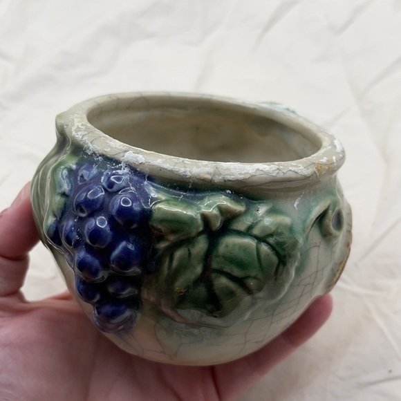 FF Fisherman’sFortune Grape Crackle Ceramic Bowl - Picture 9 of 12